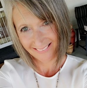 Meet your Posher, Heidi